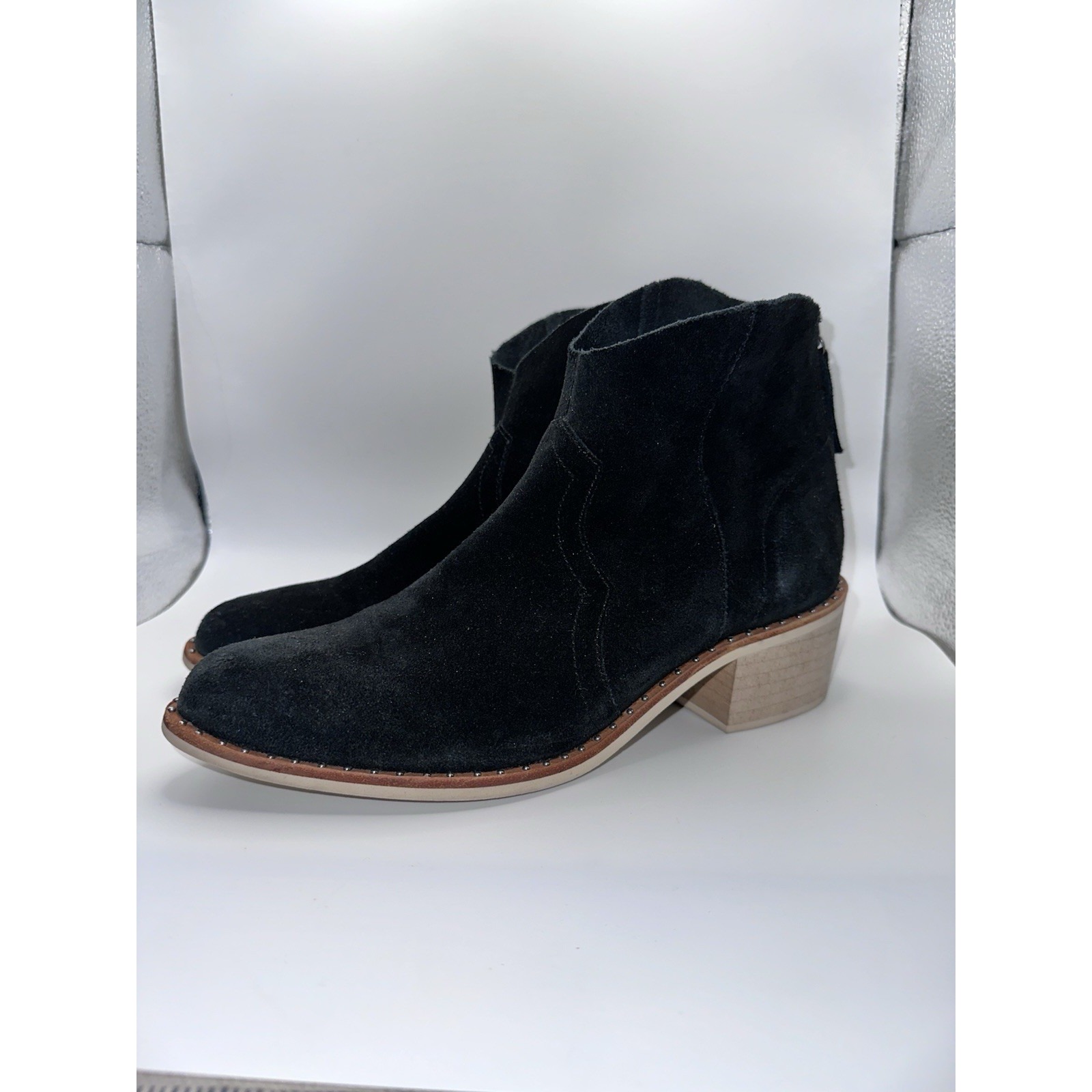 Crevo Clara Black Studded Suede Leather Western Booties Boots Sz 7.5 M Ankle